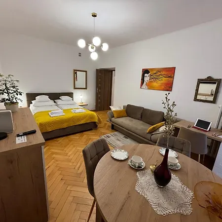 Klimatyczny Na Bielanach Przy Metrze