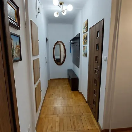 Klimatyczny Na Bielanach Przy Metrze * Warsaw