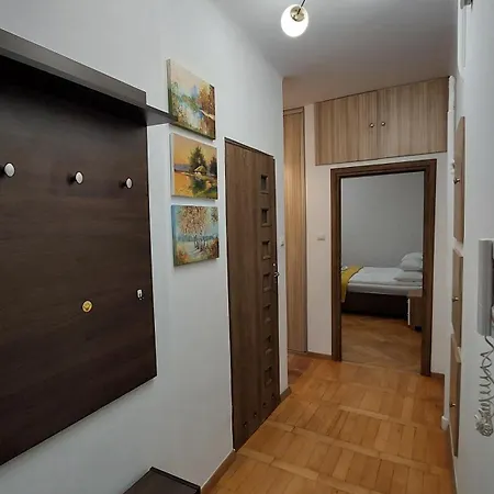 Klimatyczny Na Bielanach Przy Metrze Apartman Varsó
