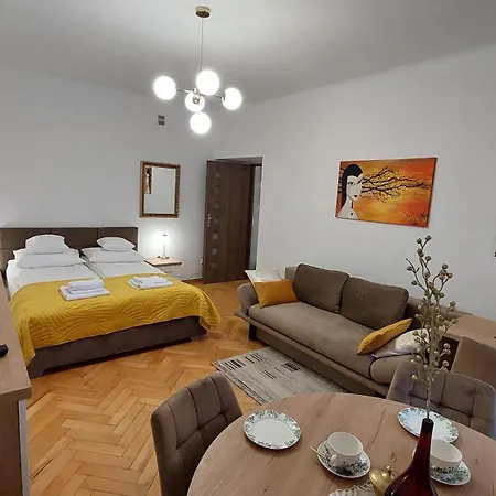 Apartman Klimatyczny Na Bielanach Przy Metrze *